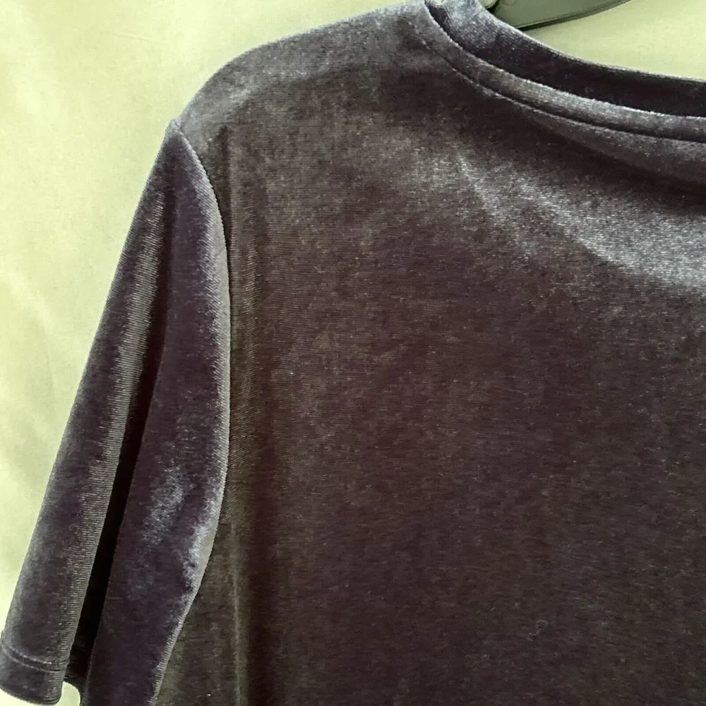 Old Navy Women’s Medium Dark Blue Velour Short Sleeve Top Shirt minimalist glam - Picture 11 of 14